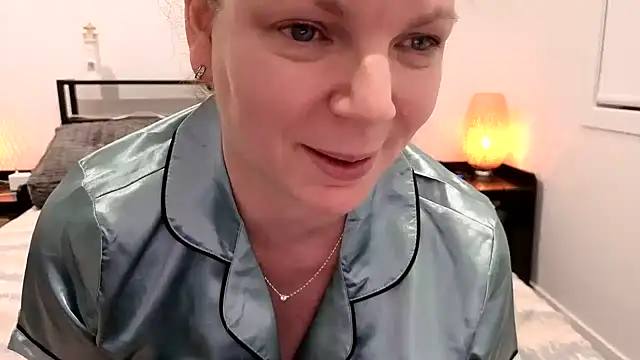 l4dyc4pricorn76's Live XXX Chat