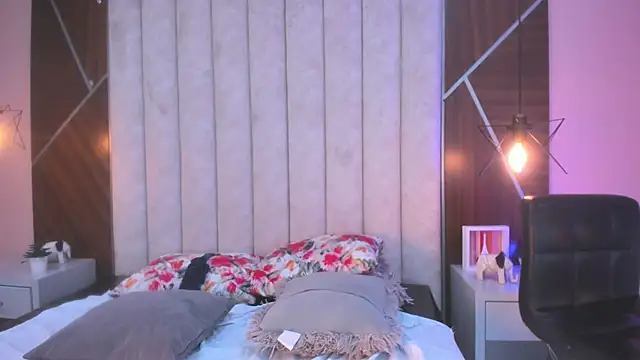 CAROLYNFOSTER webcam show