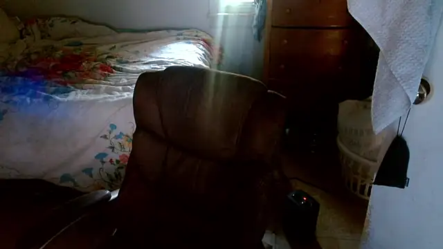 XXX chat uživo modela DADDY_KANE8---