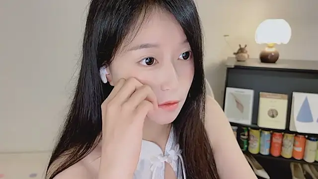 Onechestnut live XXX chat