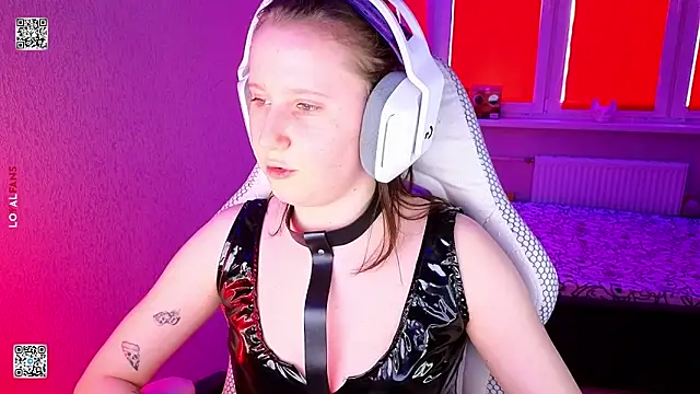 mon_lola's Live XXX Chat