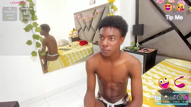 NoahJhonson69 Webcam Show