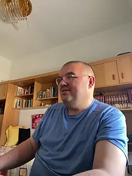 Deltaalex 即時 XXX 聊天