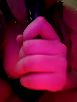 Sophie_BbC_Squirt's Webcam Show