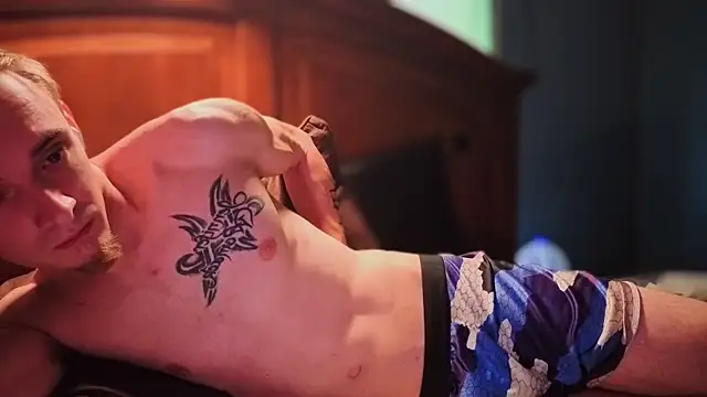 Ilovepussy1911 Adlı Modelin Web Kamerası Şovu