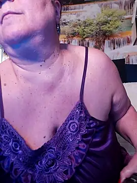 Онлайн чат XXX QueenPammy1