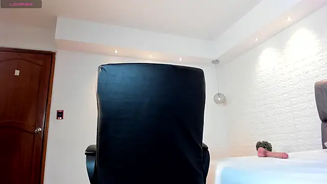 Онлайн чат XXX Ambar_Cooxx