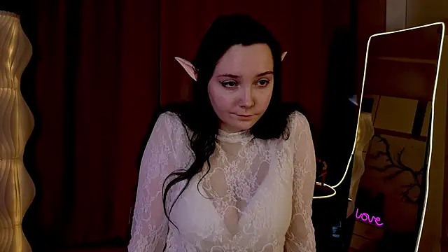 Онлайн чат XXX KaraNeagle