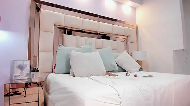 charolnox: онлайн-секс-чат