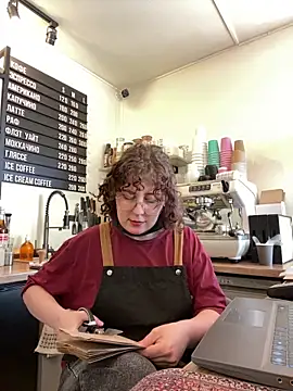 cinnabon_ élő XXX-chatje