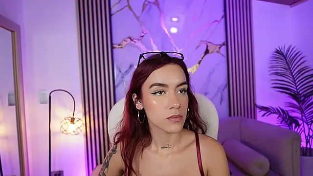 دردشة TessaaFox الجنسية المباشرة