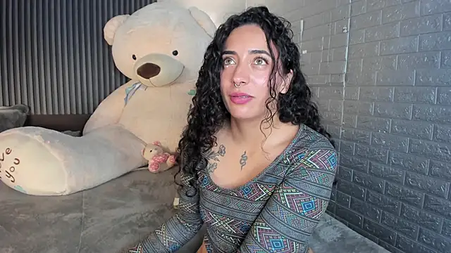 Magic_ivone – Naživo XXX chat