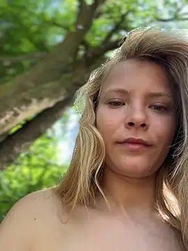 AnastasiaAniess Adlı Modelin Canlı XXX Sohbeti