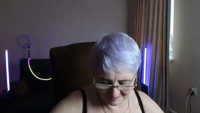 Sandra_Snowflake 现场XXX聊天