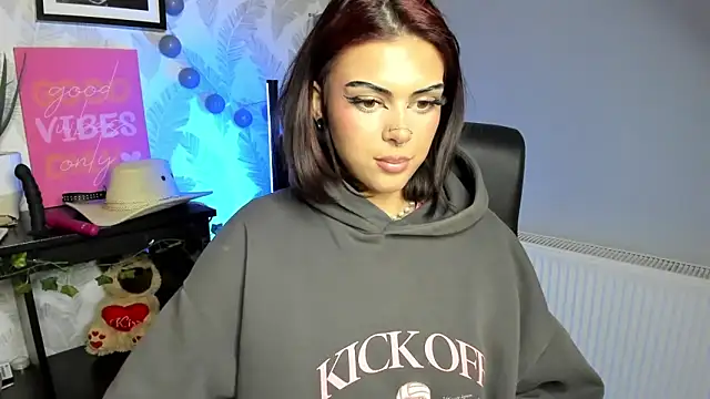 Chatroom XXX en direct de Nova_SIN