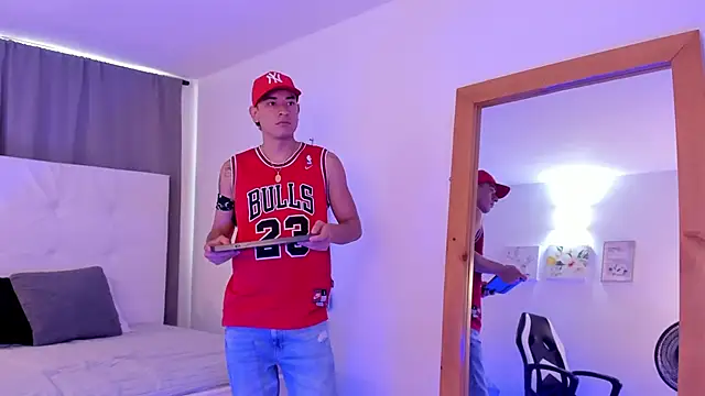 Thiago_2003_ Adlı Modelin Web Kamerası Şovu