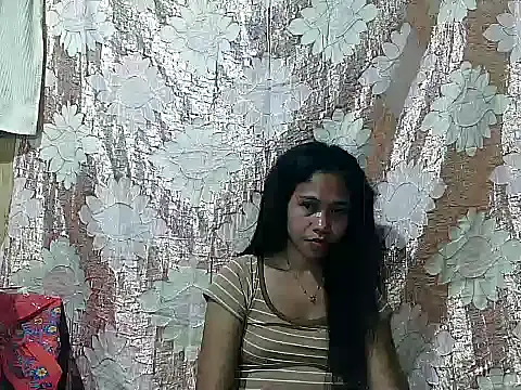 PinaySkinnyGirl Chat XXX live
