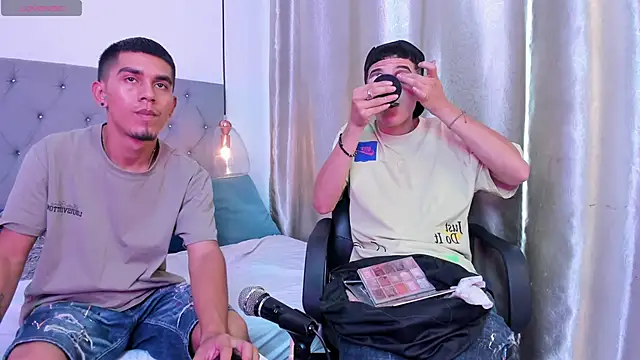 your_d0ll1's Live XXX Chat