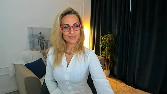 MuseOfStage's Live XXX Chat