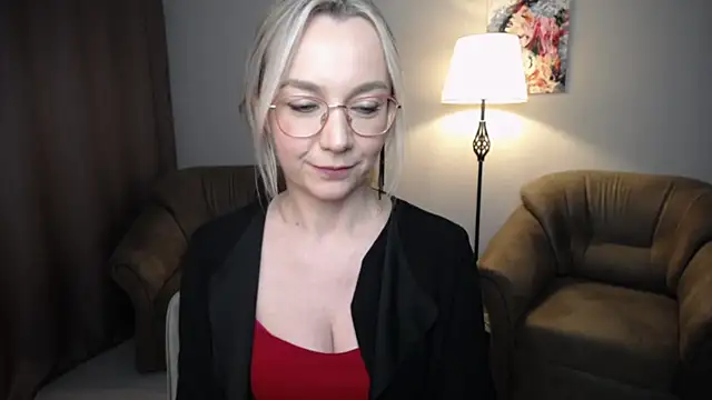 Ava_Elior Adlı Modelin Canlı XXX Sohbeti