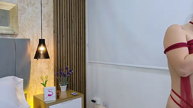 Carrie_GB Adlı Modelin Canlı XXX Sohbeti