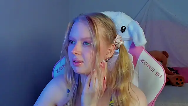 BellaVenatrix Adlı Modelin Canlı XXX Sohbeti