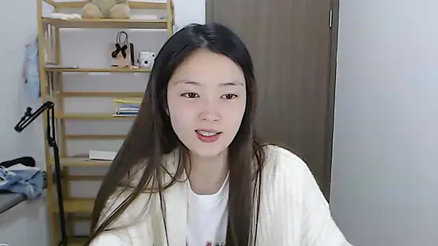 Mimi-cnbaby: απευθείας συνομιλία ΧΧΧ