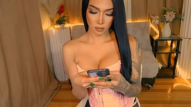 _Mia_Malkova_ Adlı Modelin Web Kamerası Şovu