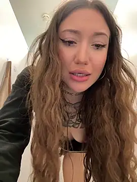 SaintSquirt – webcam-show