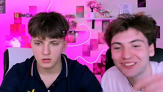 travis_wolf_ Webcam show