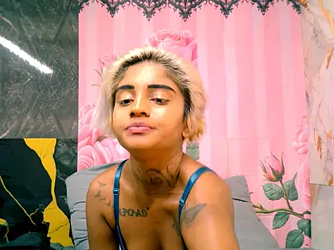 Chat XXX en directo de indian_barbie