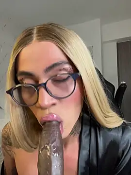 miss_tatiana_ 网络视讯表演