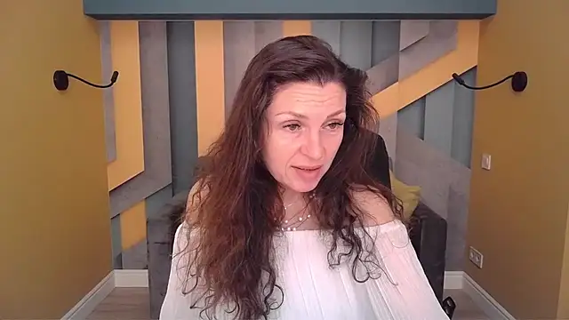 EllaLong's Live XXX Chat