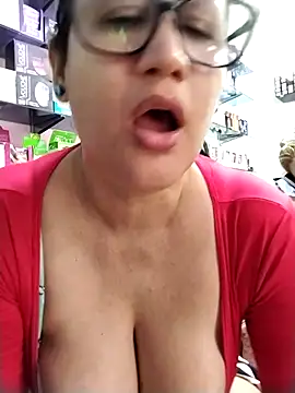 keilymadam Show in webcam