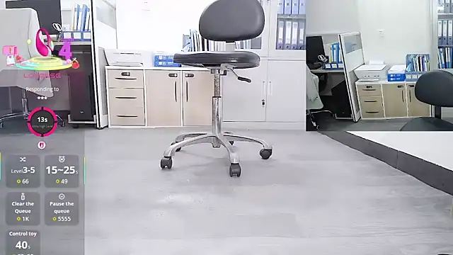 Chat +18 de Saffron_10 ao vivo