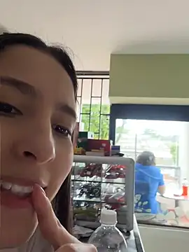 LittleDoll___ Chat XXX in diretta