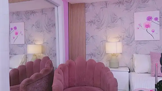 EmmaLeens Chat XXX live