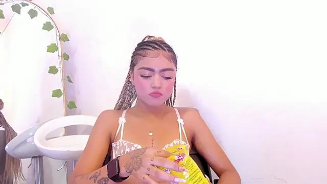 Alaia2 – Live XXX-chat