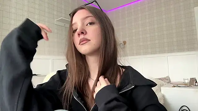 CassondraBern Adlı Modelin Web Kamerası Şovu