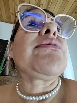 Chat XXX en directo de AlexxiaaMat