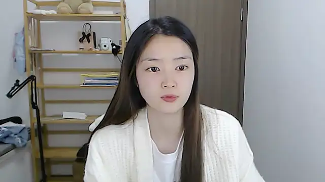 Mimi-cnbaby: απευθείας συνομιλία ΧΧΧ