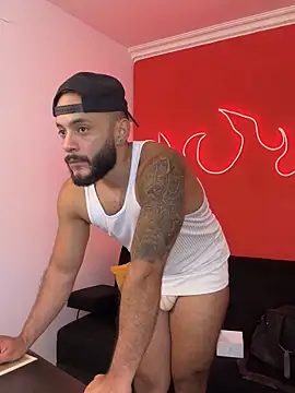 Mike_savage3 Webcamshow