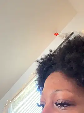 Chatroom XXX en direct de mochamimi