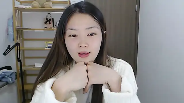 Mimi-cnbaby Adlı Modelin Canlı XXX Sohbeti