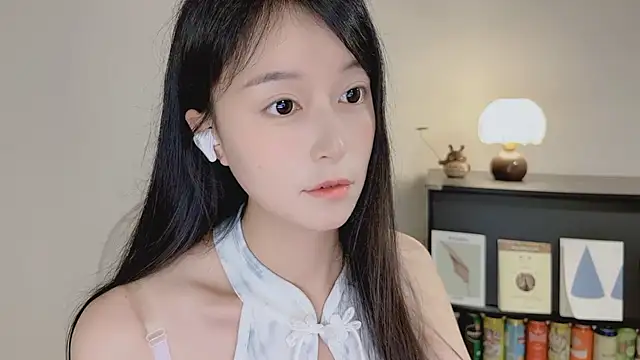 OnechestnutのライブXXXチャット