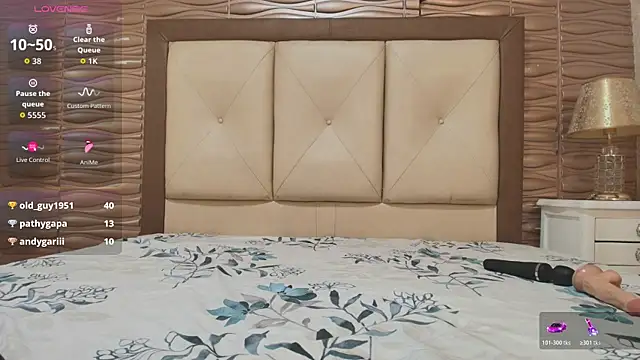 Miladiosa: онлайн-секс-чат