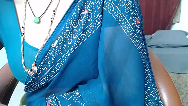 Chat XXX ao vivo de sunitha-3