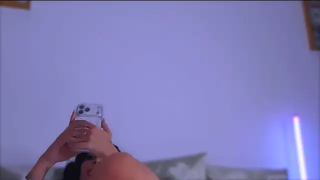 MoonamourのライブXXXチャット