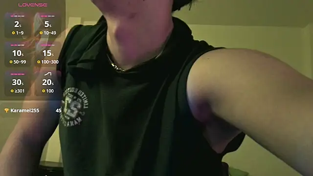 Brandon_starkk 在線直播表演