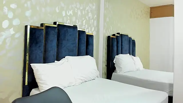 kylieBensoon Adlı Modelin Web Kamerası Şovu